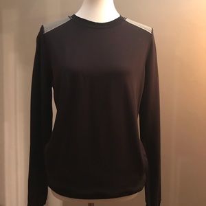 Lululemon sweat shirt.